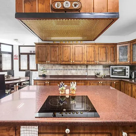 Palacios Herrero Villa *