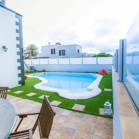 Palacios Herrero Villa *